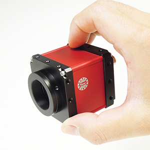 WAT-2200 金属製の強靭な筐体の小型カメラ