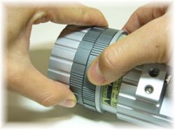 NIR-2028HV-S フォーカスリング採用でレンズ調整が容易です