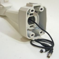 YIR-W750 ケーブル出力部分