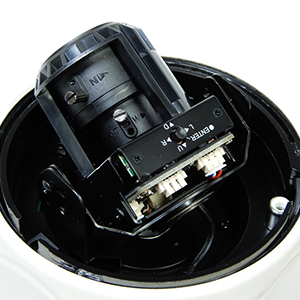 RFAC-WD2202OC f2.8～f12mmのバリフォーカルレンズを内蔵