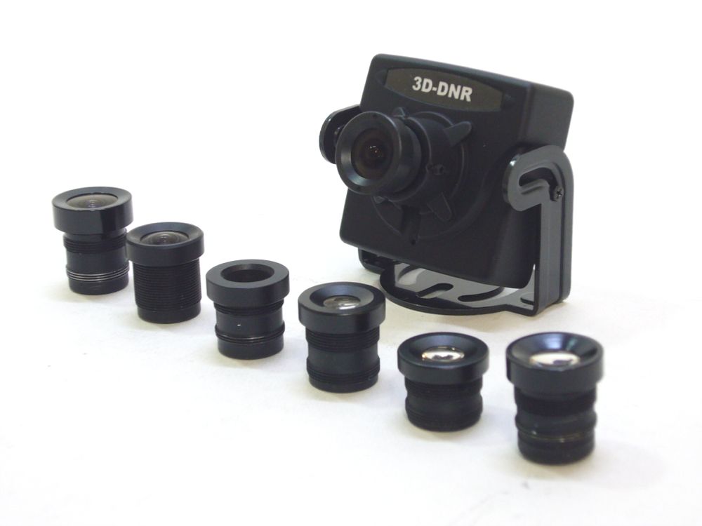 レンズ交換が可能なボードレンズタイプの小型カメラ