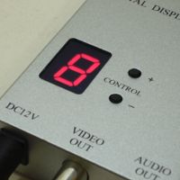 WS-1200G 受信機も分かりやすいLEDによるch表示